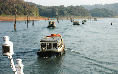 boating in thekkady periyar