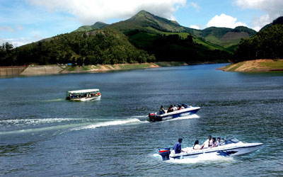 boating in thekkady